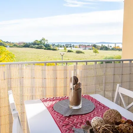 Appartamento A 600 M Des Plages Proche Des Commerces Lesclesdenicole Carqueiranne
